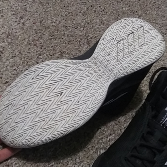 Adidas shoes - Picture 3 of 5